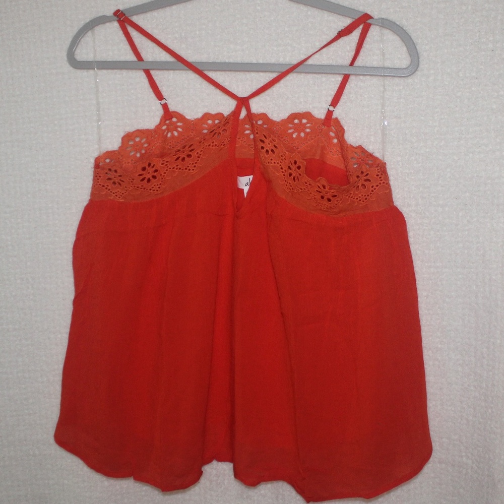 NWT AKAIV Womens Orange Eyelet Trim Top in Sz (M)